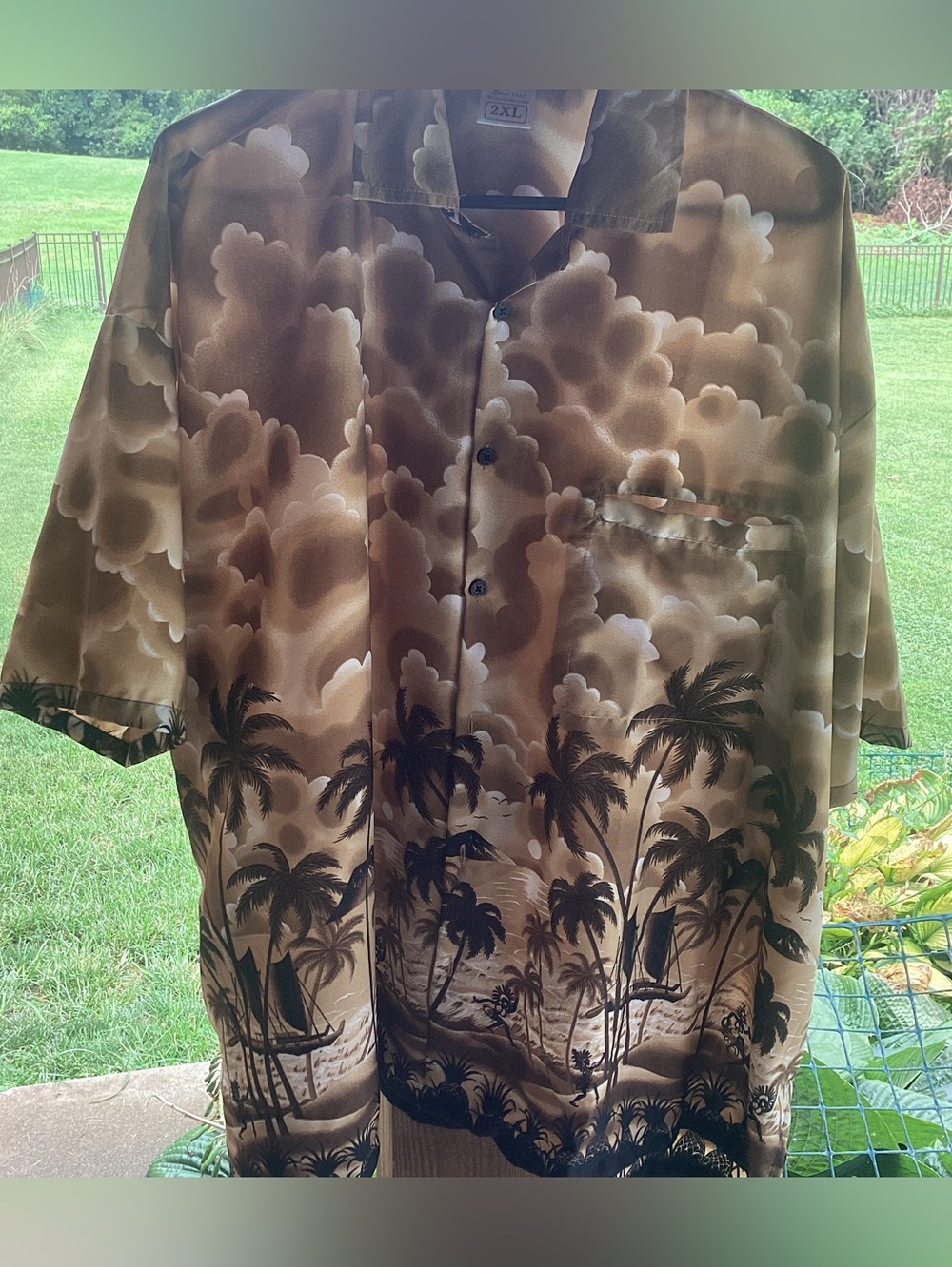 Rima Beach World Aloha Shirt XXL in shades of brown